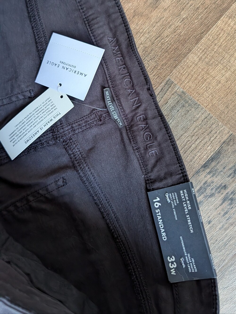 NWT American Eagle Next Level Stretch High Rise Jegging Black 16 Standard - Picture 3 of 5